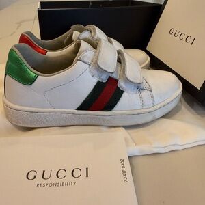 GUCCI Kids White Leather Velcro Sneakers Red & Green Stripe Size 26 W/ Box